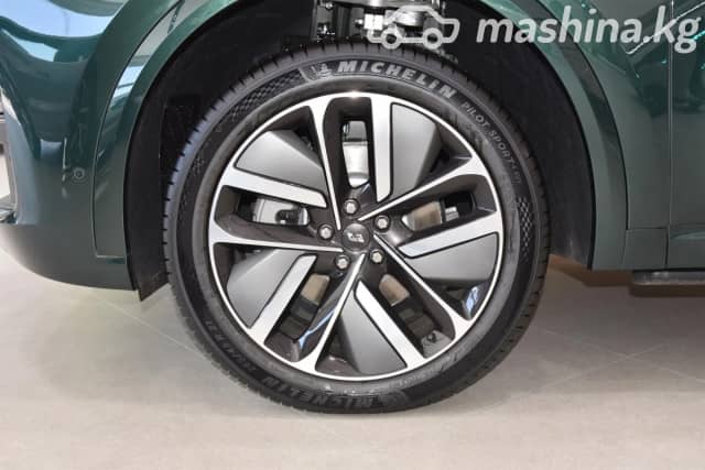 LiXiang L9 Рестайлинг 1.5hyb AT 4WD