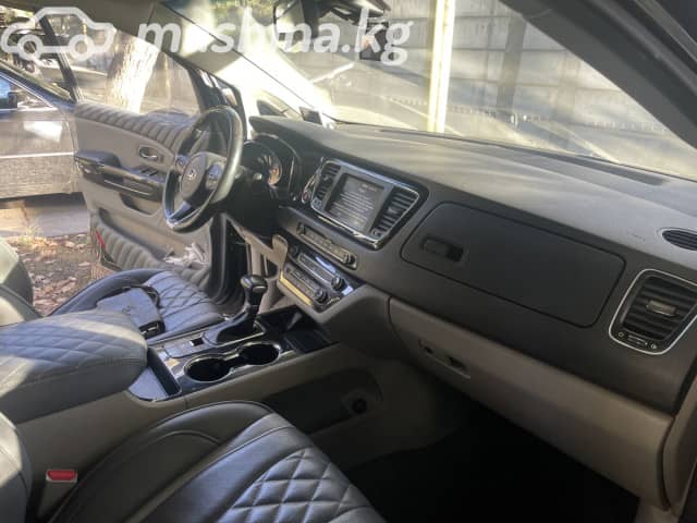 Kia Carnival III 3.3 AT