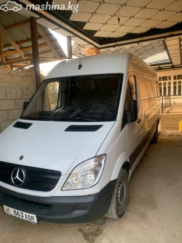 Mercedes-Benz Фургон (6х2)