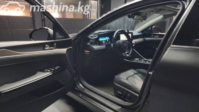Kia K5 III 2.0hyb AT