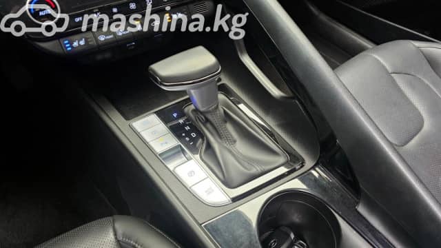 Hyundai Avante VII 1.6hyb AMT