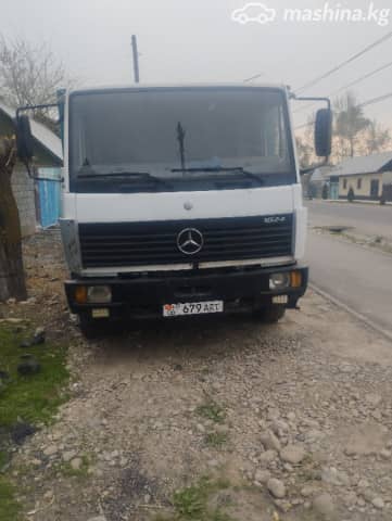 Mercedes-Benz Бортовой (4х2)
