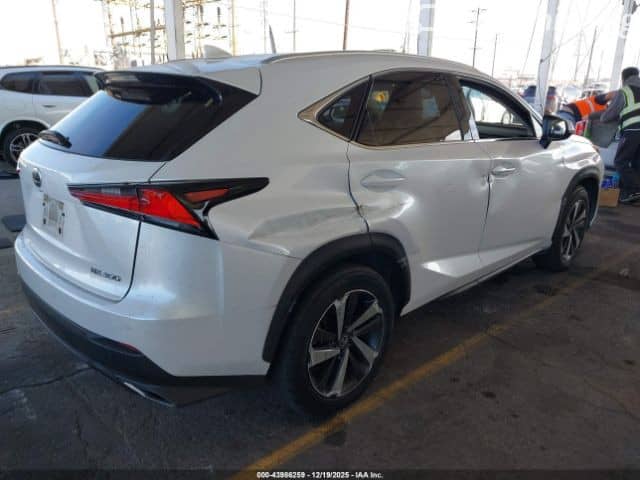 Lexus NX I Рестайлинг 300 2.0 AT