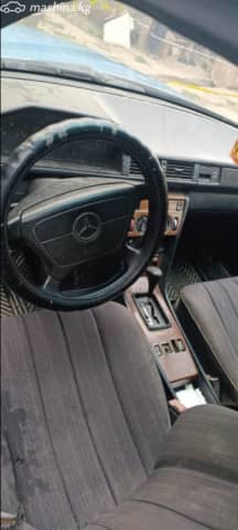 Mercedes-Benz W124 250 2.5d AT
