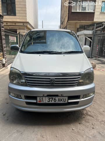 Toyota Regius 2.7 AT