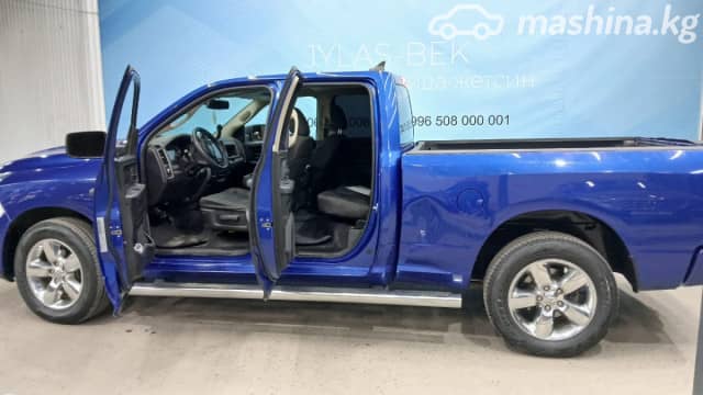RAM 1500 V Quad Cab 3.6 AT 4WD