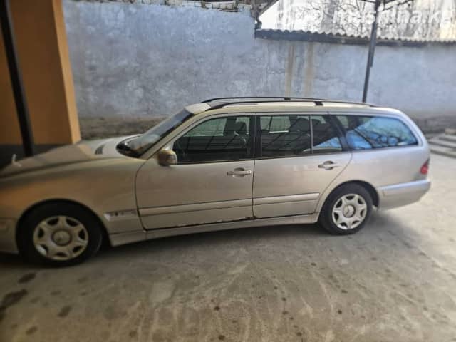 Mercedes-Benz E-Класс II (W210, S210) Рестайлинг 220 2.2d AT