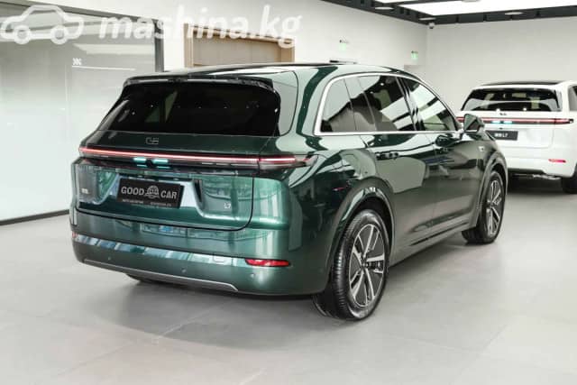 LiXiang L7 Рестайлинг 1.5hyb AT 4WD
