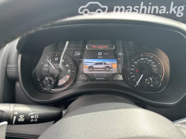 RAM 1500 V Mammoth 1000 6.2 AT 4WD