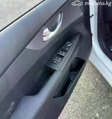 Kia K3 II China Market Рестайлинг 1.5 CVT
