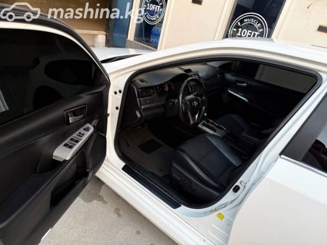 Toyota Camry VII (XV50) 2.5 AT