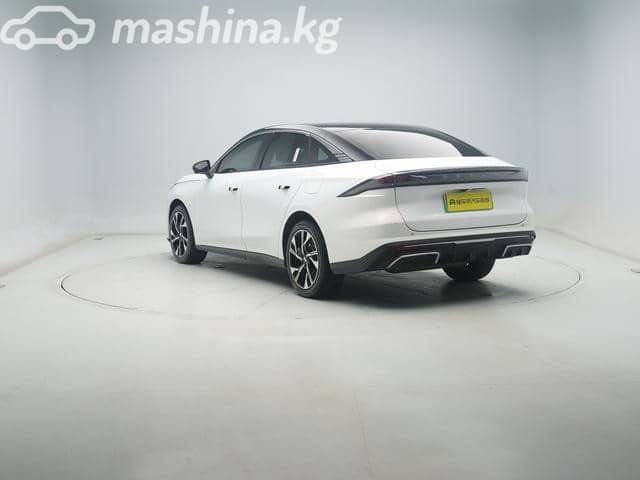 Geely Galaxy L6 125 km 1.5hyb AT