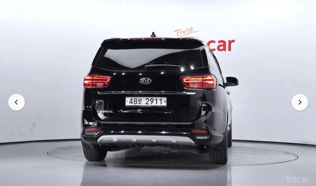 Kia Carnival III 2.2d AT