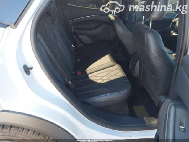 Ford Mustang Mach-E I 98 kWh Electro AT