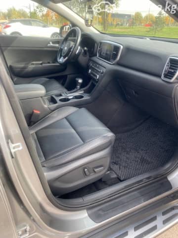 Kia Sportage IV Рестайлинг 2.0d AT 4WD