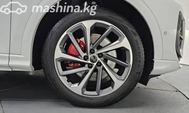 Audi Q5 III 40 TDI 2.0d AMT 4WD