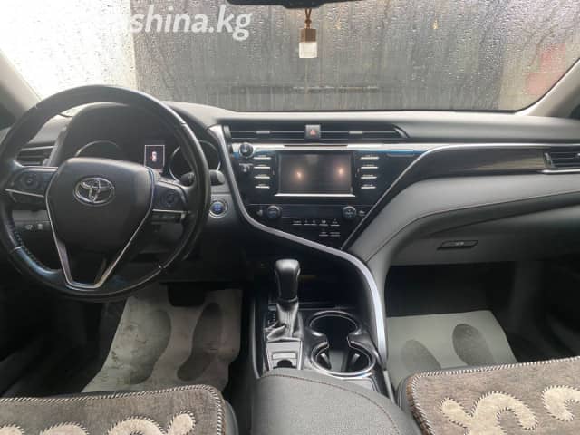 Toyota Camry VIII (XV70) 2.5 AT