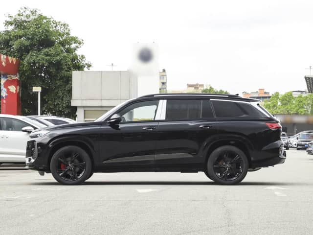 Audi Q6 45 TFSI 2.0 AMT 4WD