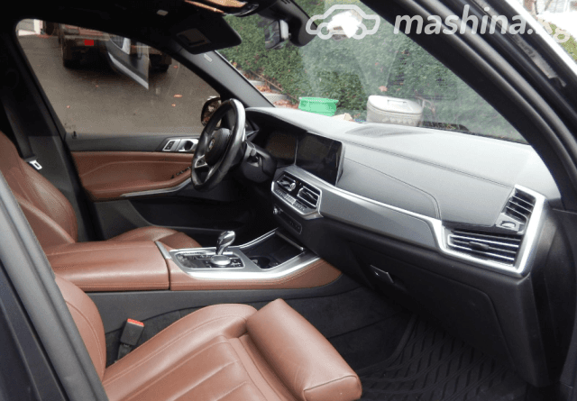 BMW X5 IV (G05/G18) M50i 4.4 AT 4WD
