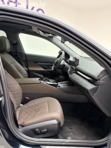 BMW i5 eDrive35L Electro AT