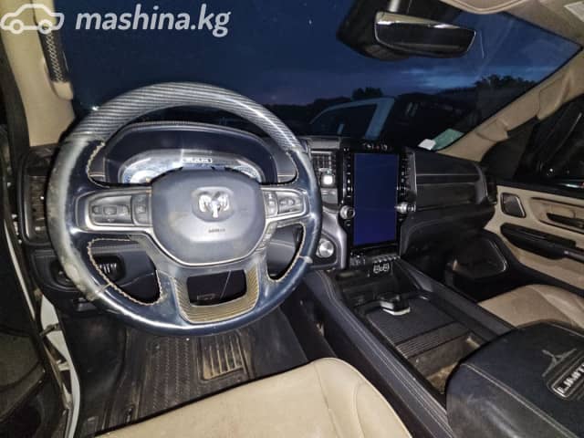 RAM 1500 V Quad Cab 5.7 AT 4WD