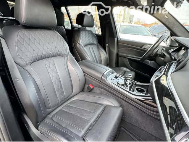 BMW X7 I (G07) 50i 4.4 AT 4WD