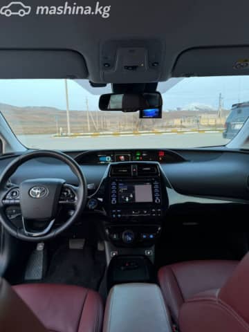 Toyota Prius IV Рестайлинг (XW50) 1.8hyb AT