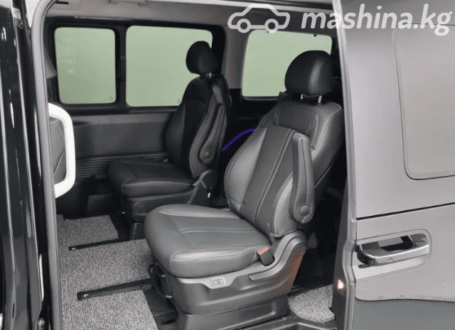 Hyundai Staria 1.6hyb AT