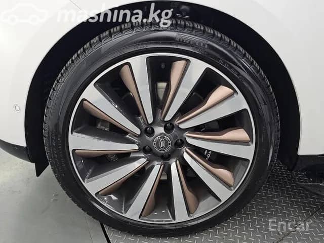 Land Rover Range Rover V P530 Long 4.4 AT 4WD