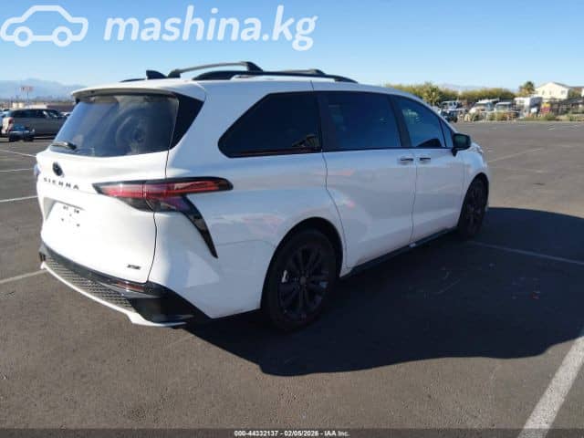 Toyota Sienna IV 2.5hyb AT 4WD