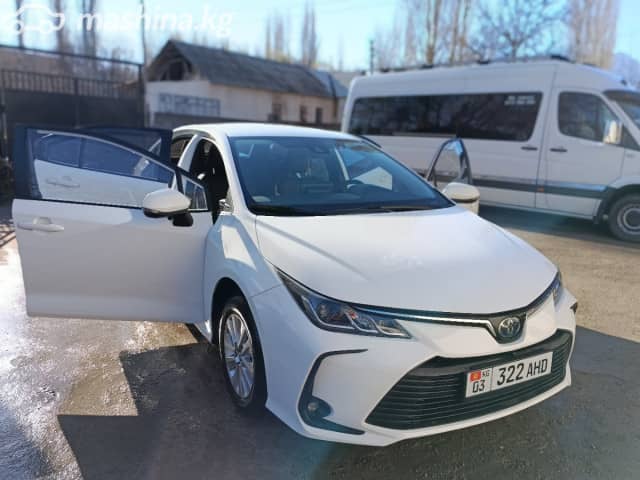 Toyota Corolla XI (E160, E170, E180) Рестайлинг 1 1.8hyb CVT