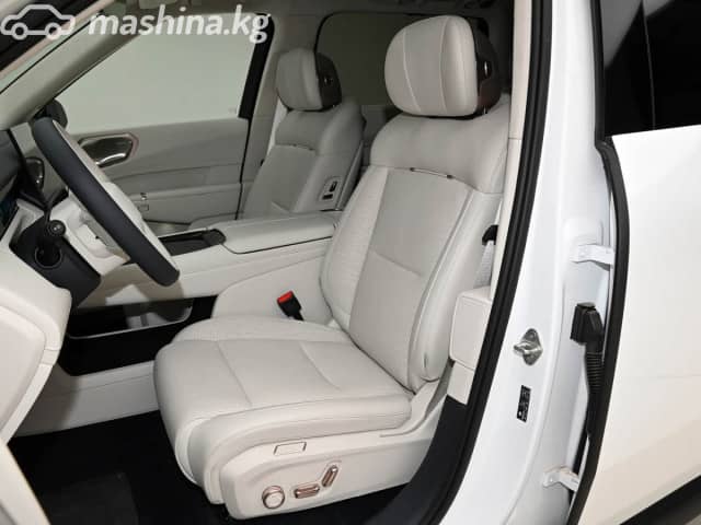 Lynk & Co 900 2.0hyb AT 4WD