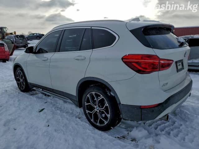 BMW X1 II (F48) Рестайлинг 28i xDrive 2.0 AT 4WD