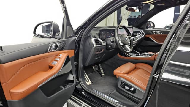 BMW X7 I (G07) Рестайлинг 40i 3.0 AT 4WD