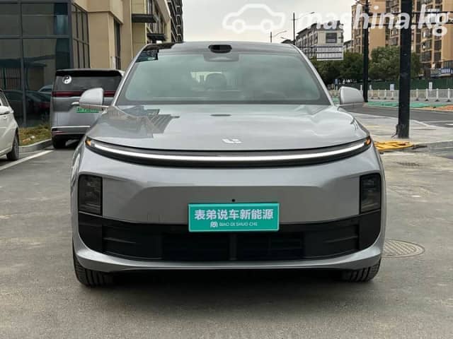 LiXiang L6 1.5hyb AT 4WD