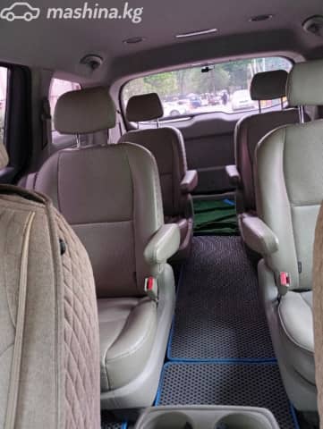 Kia Carnival III 2.2d AT