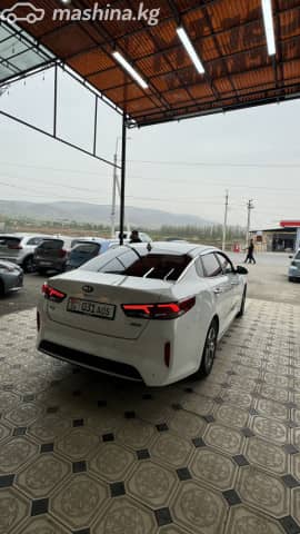 Kia K5 II 2.0hyb AT