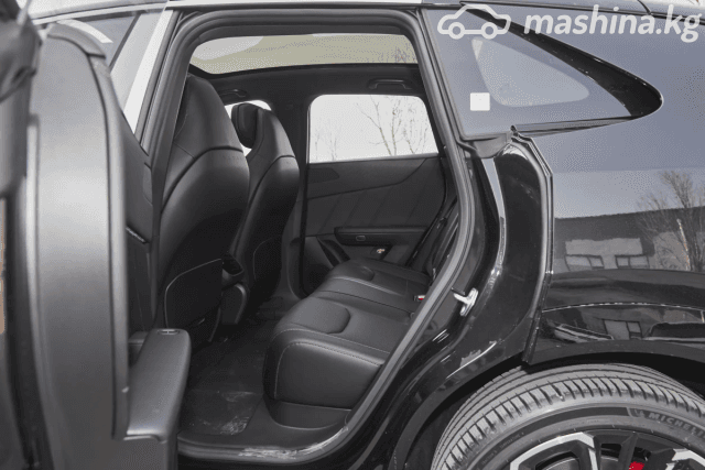 Mazda EZ-60 1.5hyb AT