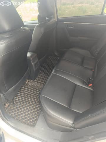 Toyota Corolla XI (E160, E170, E180) Рестайлинг 1 1.8hyb CVT