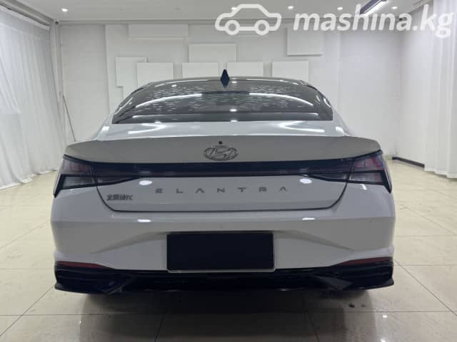 Hyundai Elantra VII (CN7) 1.6 AT