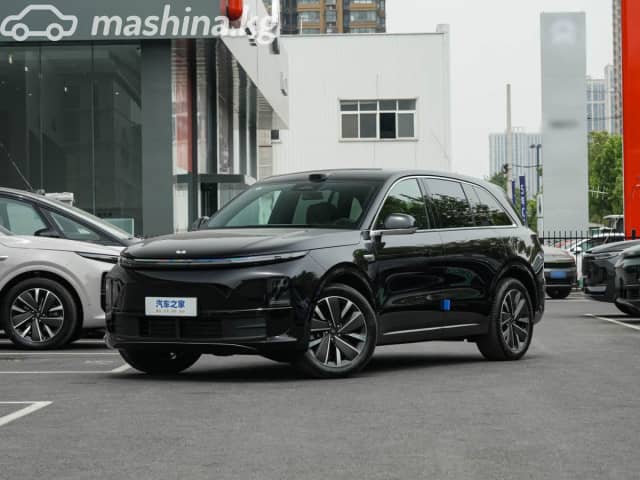LiXiang L6 1.5hyb AT 4WD