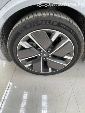 LiXiang L9 Рестайлинг 1.5hyb AT 4WD