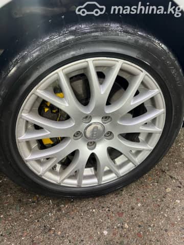 Audi A4 III (B7) 2.0 AT 4WD
