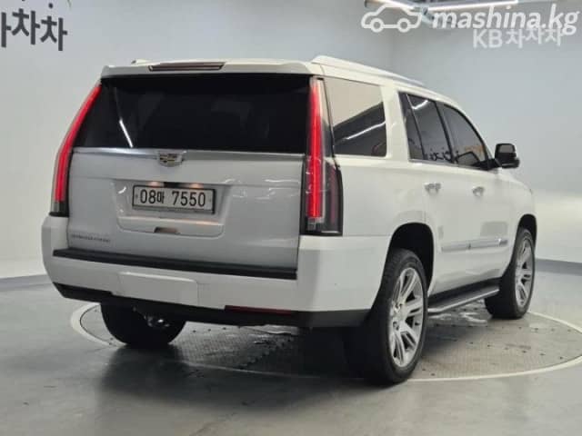 Cadillac Escalade IV 6.2 AT 4WD