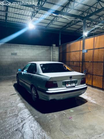 BMW 3 серии III (E36) 318i 1.8 MT