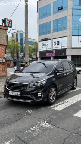 Kia Carnival III 2.2d AT