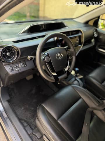 Toyota Prius c I Рестайлинг 1.5hyb AT