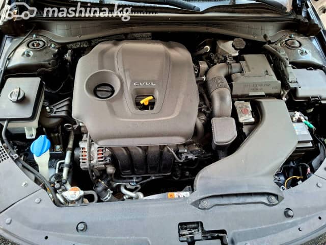Kia K5 II 2.0 AT