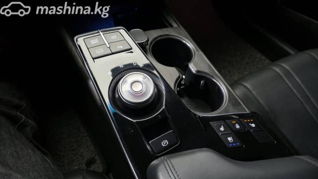Kia K8 2.5 AT