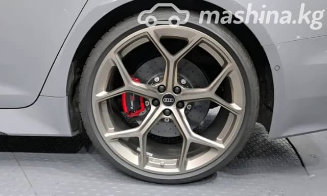 Audi RS 6 IV (C8) performance 4.0 AT 4WD